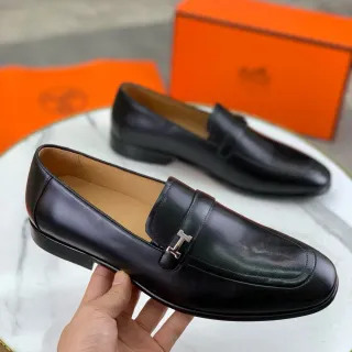 Hermès Oran Cuero Negro H-Buckle Loafers