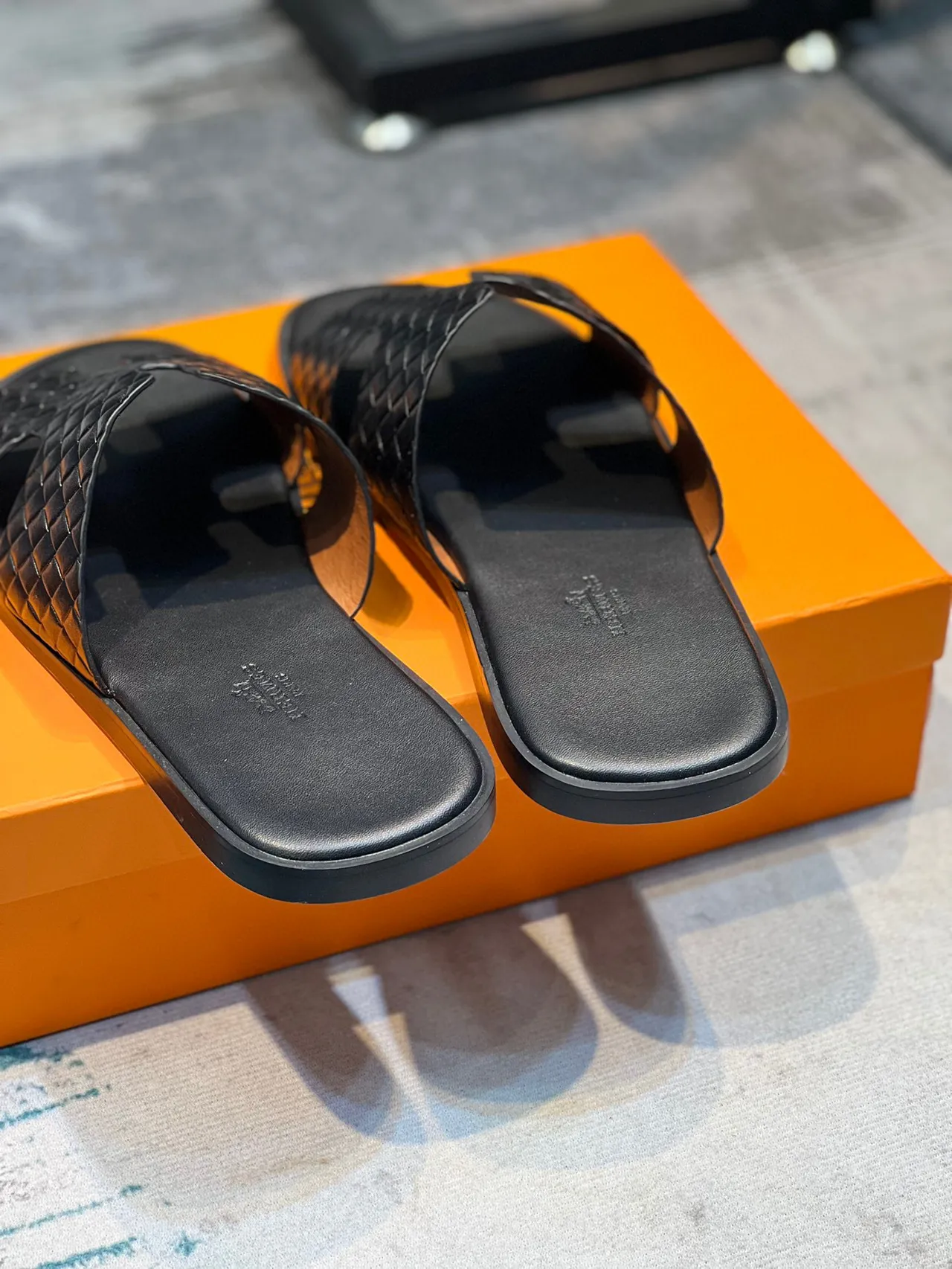 Hermès Oran Woven Leather Black Slippers 2