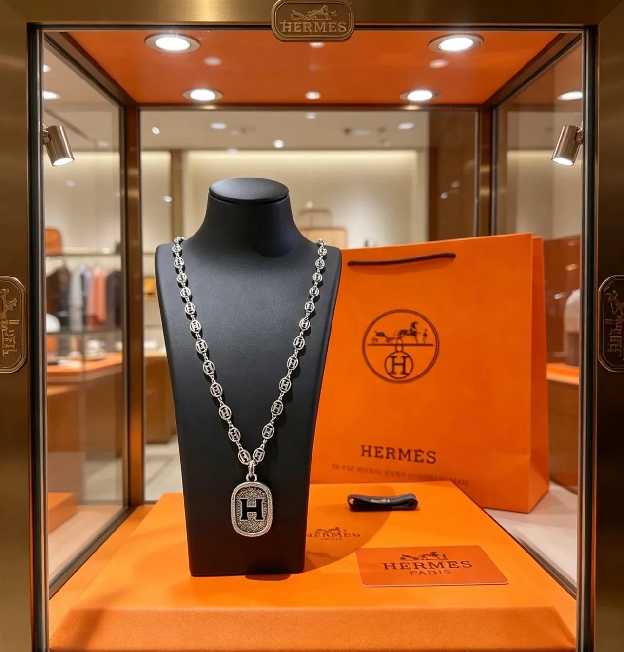 Hermès Silver Black H-Logo Link Chain Ornate Oval Pendant Necklace 9
