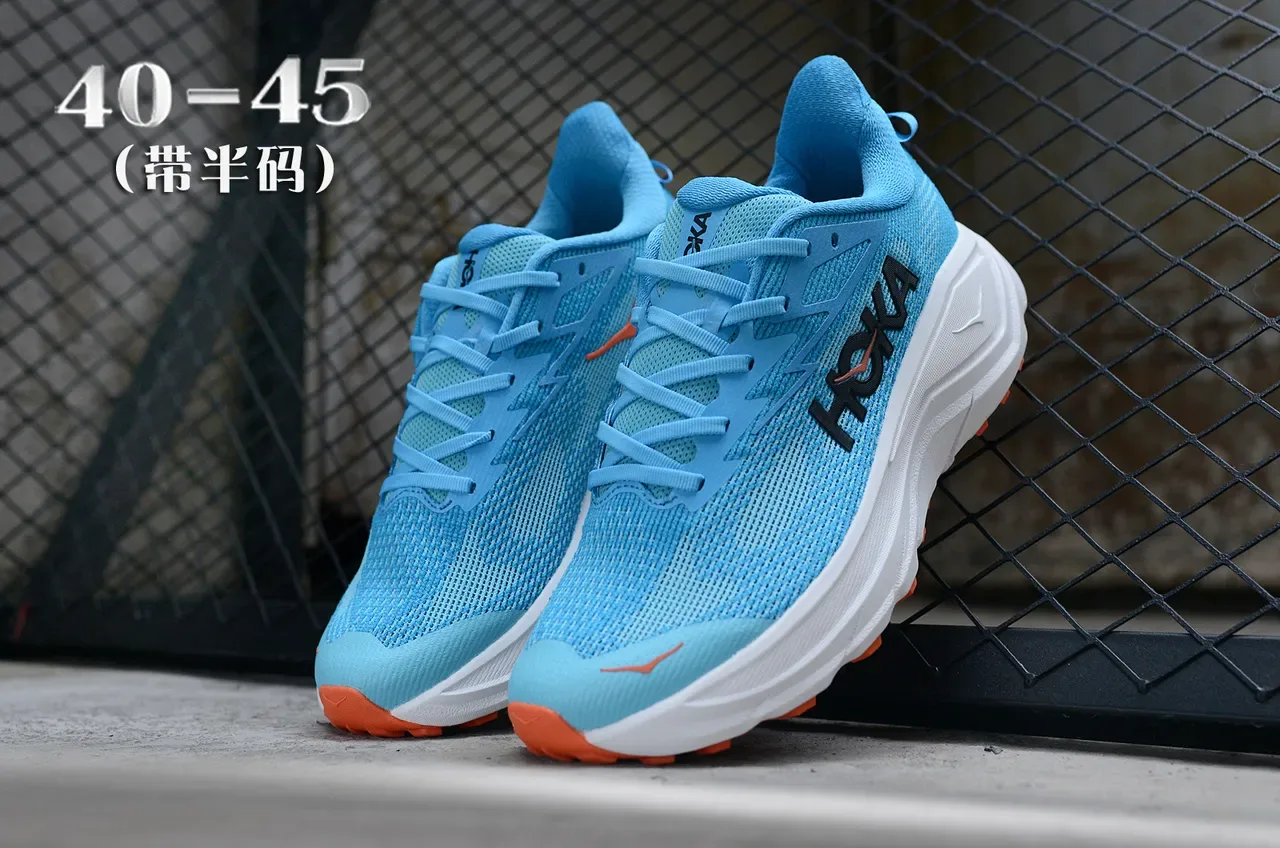 Hoka Clifton Chaussures de course Bleu clair et orange 5