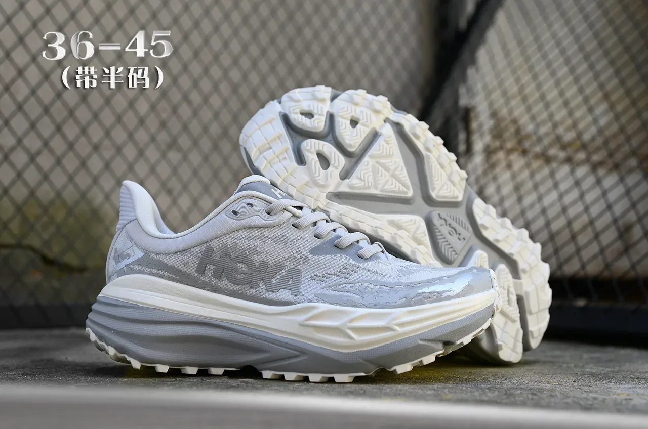 Hoka Gray White Thick-Cushioned Midsole Engineered Mesh Upper Running Shoes 7