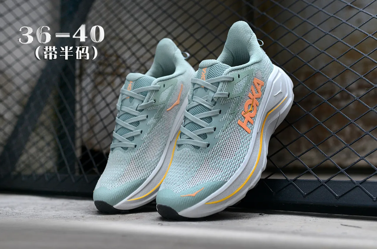 Hoka Vert Orange Chaussures de Running avec Empeigne de Maille Ingénierisée Semelle Intermédiaire Sculptée Épaisse 5