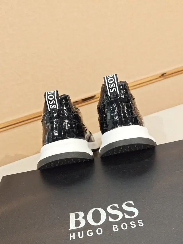 Hugo Boss Black Croc-Embossed Leather Lifestyle Sneaker 4