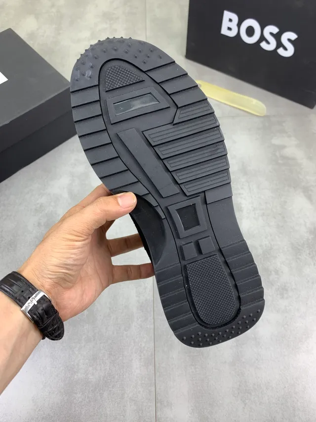 Hugo Boss Chaussures lifestyle en suède noir et synthétique 2