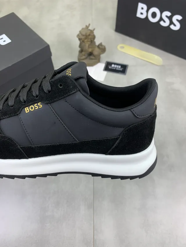Hugo Boss Chaussures lifestyle en suède noir et synthétique 4