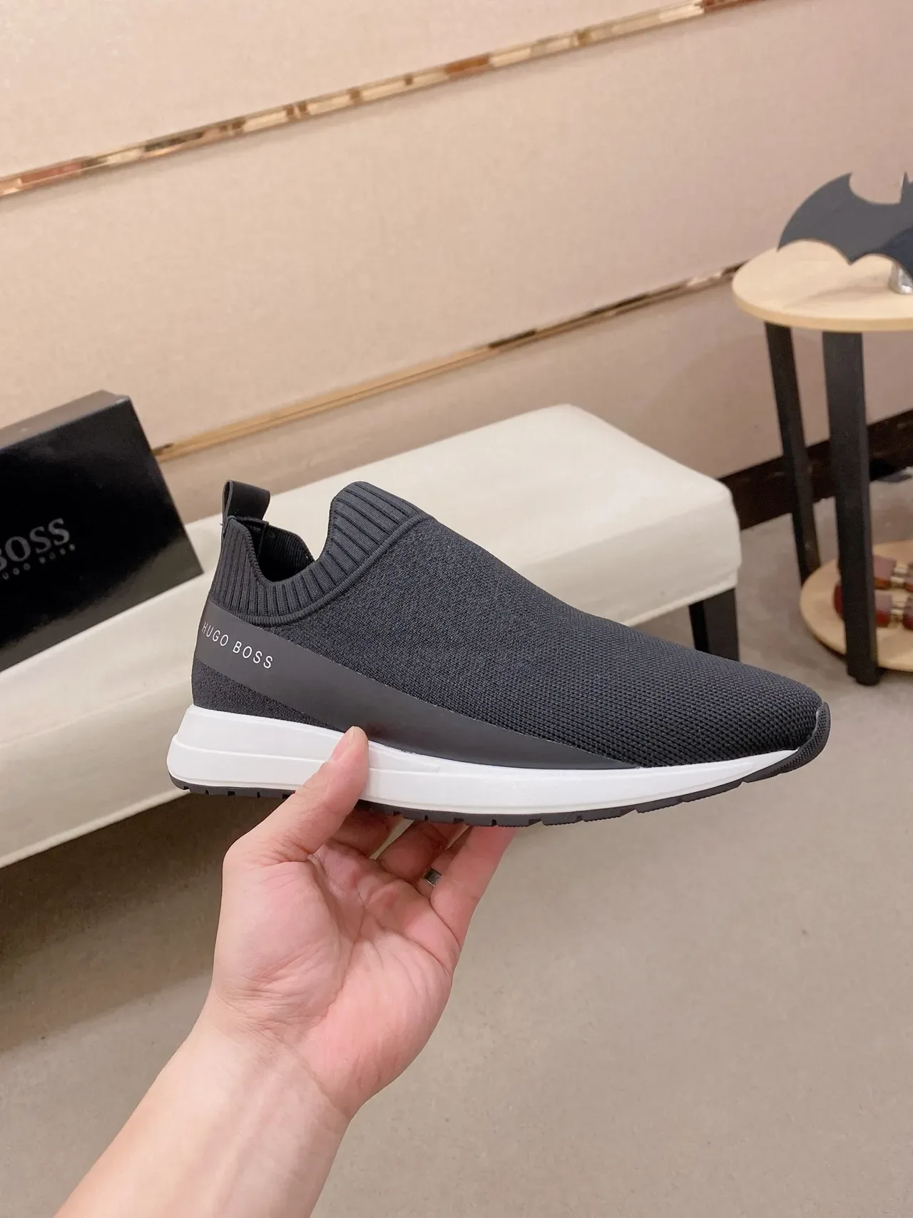 Hugo Boss Sneaker Lifestyle Gris et Blanc en Maille Slip-On 5