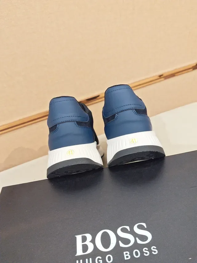 Hugo Boss Lifestyle Sneaker Navy Blue Suede and Leather Low-Top Sneaker 3