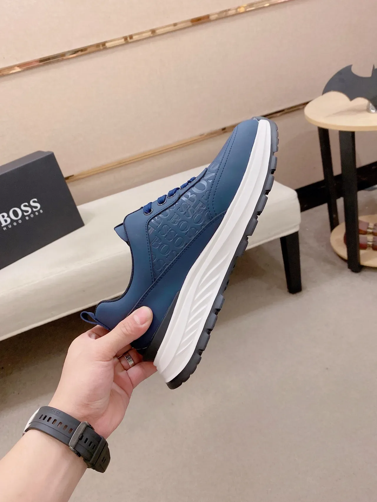 Hugo Boss Sneakers Lifestyle color Navy White avec motif logo embossé, semelle midsole chunky layered 5