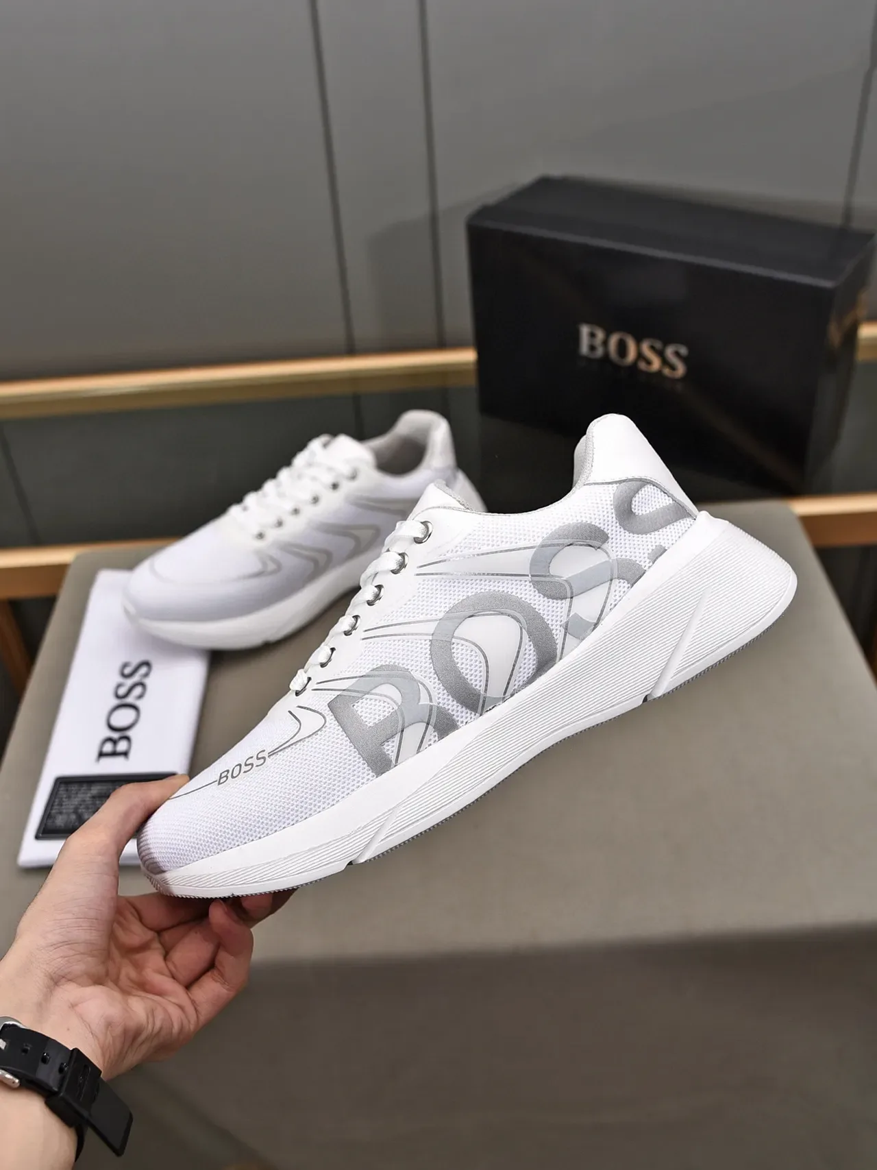 Hugo Boss Zapatillas Blancas Grises Parte Superior de Malla Esculpida Ranurada Suela Media 3