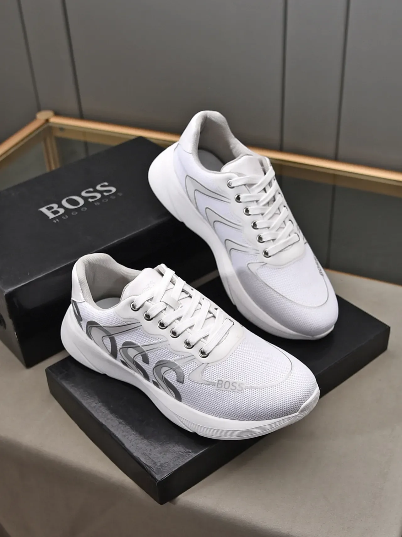 Hugo Boss Zapatillas Blancas Grises Parte Superior de Malla Esculpida Ranurada Suela Media 6