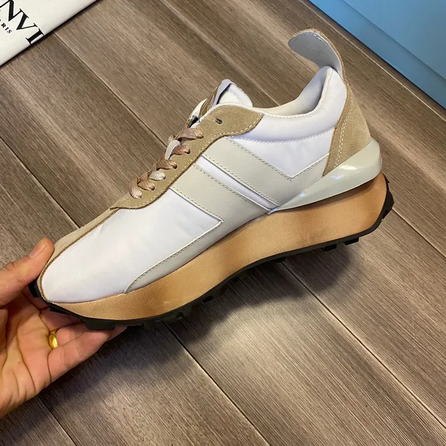 Lanvin Branco Bege Camadas E Superposições de Suede Superior Tênis Lifestyle 4