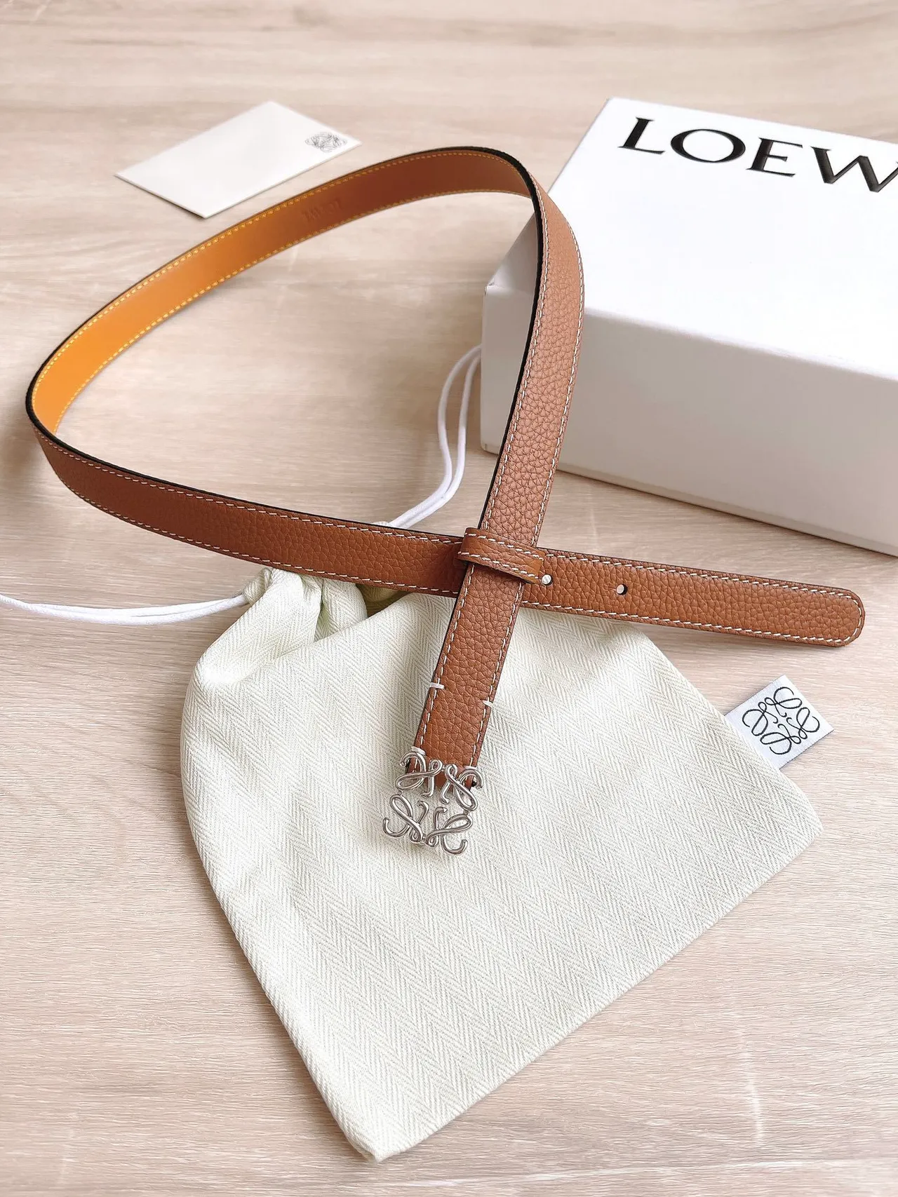 Loewe Anagram Cinto Marrom Laranja Pebbled Forro Contrastante Cinto de Couro 7