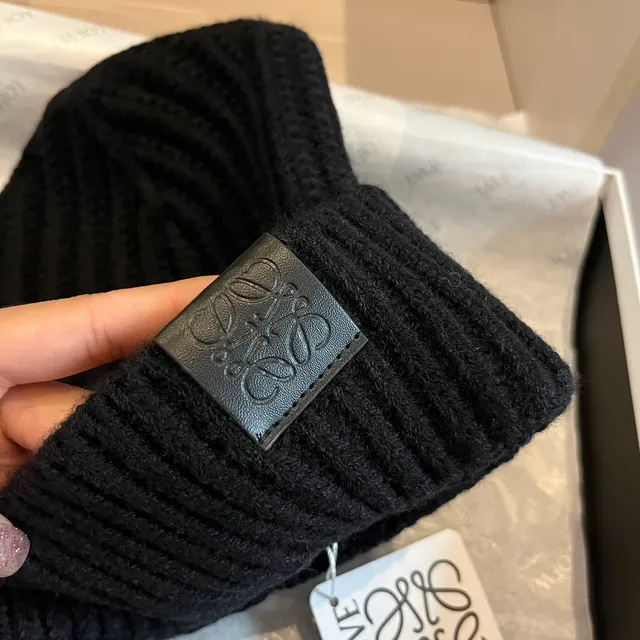 Loewe Anagram Patch Ribbed Knit Black Beanie 5