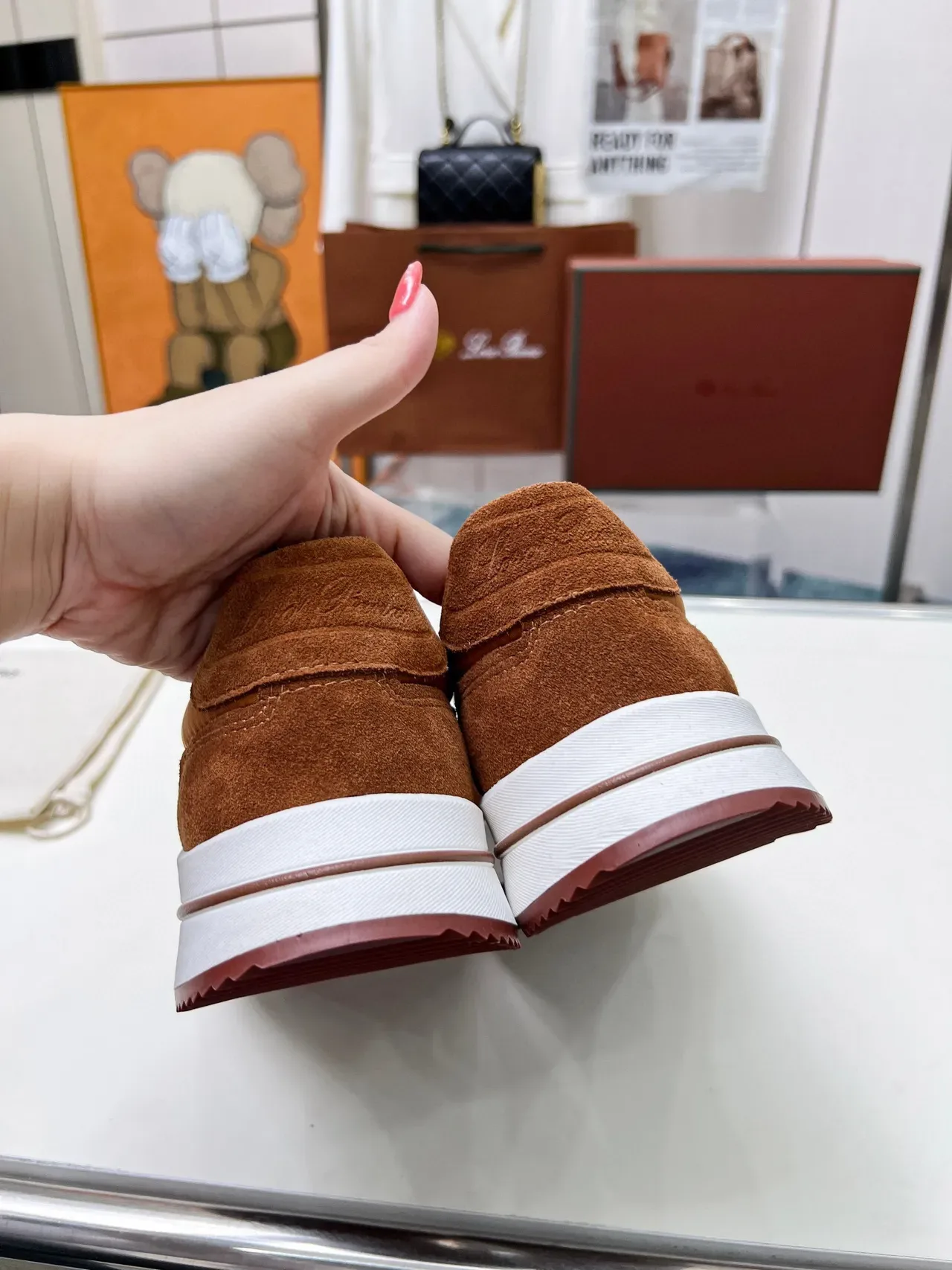 Loro Piana Sneakers Lifestyle Marron Blanc empiègne daim et textile construction panneaux empilés style de vie 6