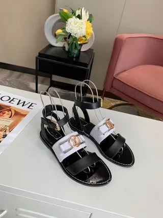 Louis Vuitton Archlight Black White Two-Tone Metal Rod Detailing Gladiator Sandals 3