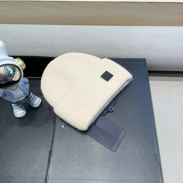 Louis Vuitton Beige Black Ribbed Knit Folded Cuff Beanie 7