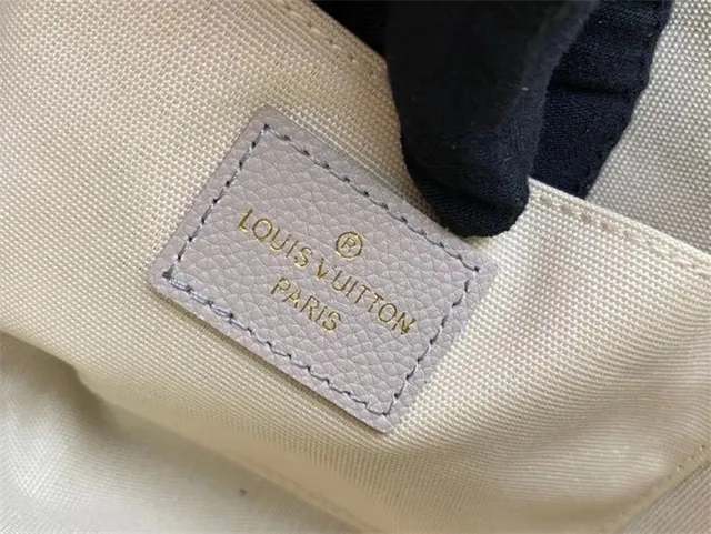 Louis Vuitton Black Gold Envelope Flap Monogram Print Chain Bag 2