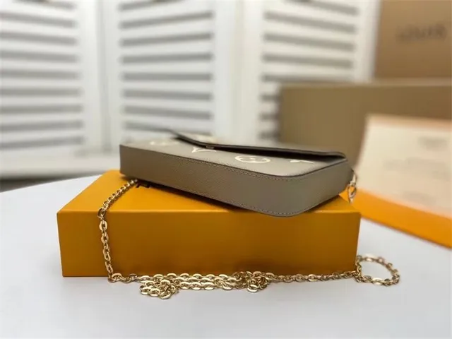 Louis Vuitton Black Gold Envelope Flap Monogram Print Chain Bag 16