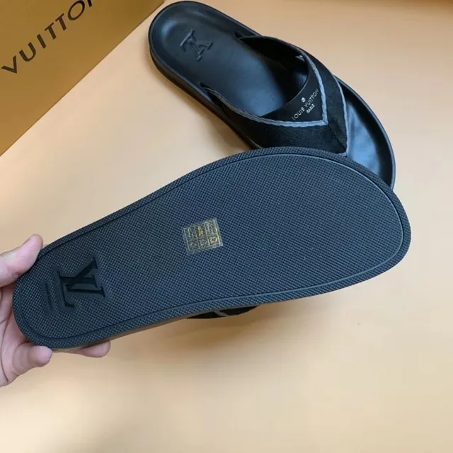 Louis Vuitton Black Gray Molded Rubber Sole V-Shaped Fabric Strap Slippers 4