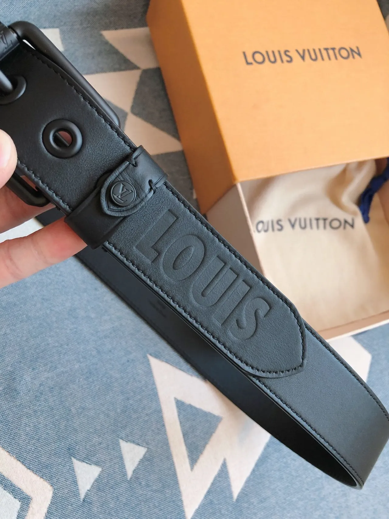 Louis Vuitton Black Matte Hardware Smooth Full-Grain Leather Belt 4
