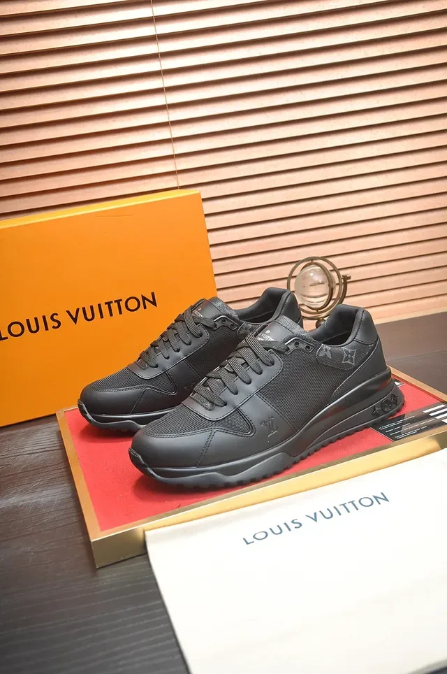 Louis Vuitton কালো মোনোগ্রাম হিল মেশ ও চামড়া উপর লাইফস্টাইল স্নিকার্স 4