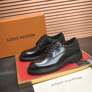 Louis Vuitton Sapatos Oxford de Couro Preto Polido com Ponta de Cap