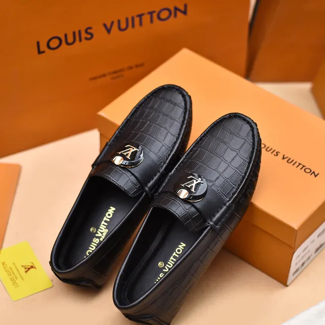 Louis Vuitton Black Silver Crocodile-Embossed Leather LV Monogram Medallion Loafer 3