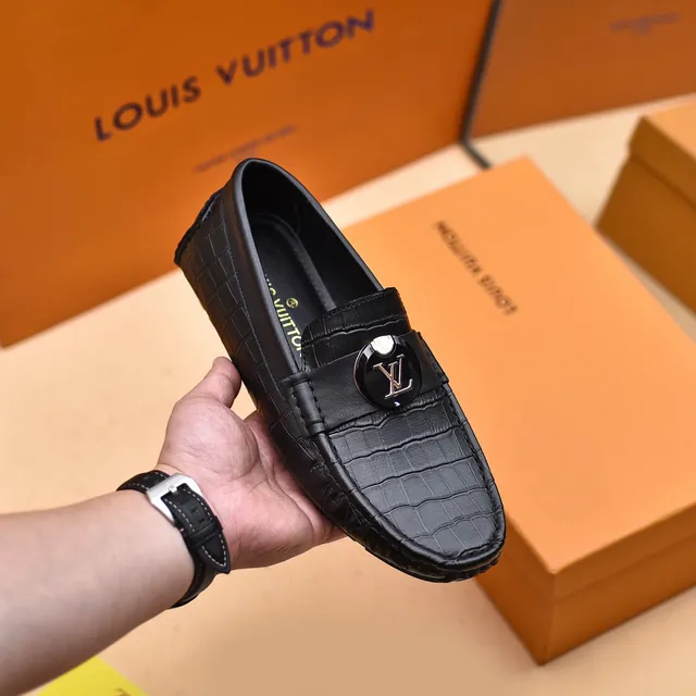 Louis Vuitton Black Silver Crocodile-Embossed Leather LV Monogram Medallion Loafer 6