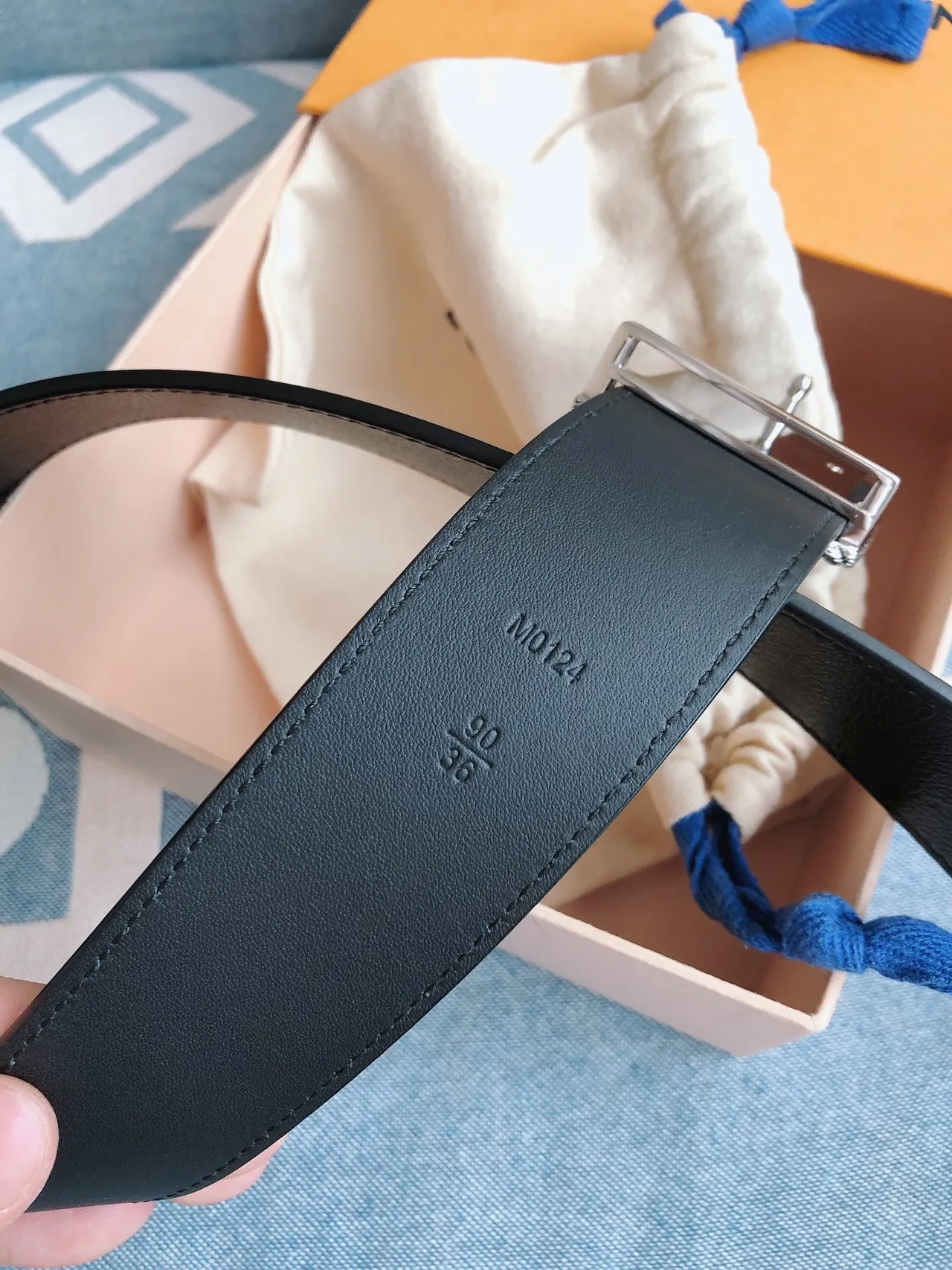 Louis Vuitton Ceinture en cuir noir argenté grainé twist de corde LV Monogram boucle 3