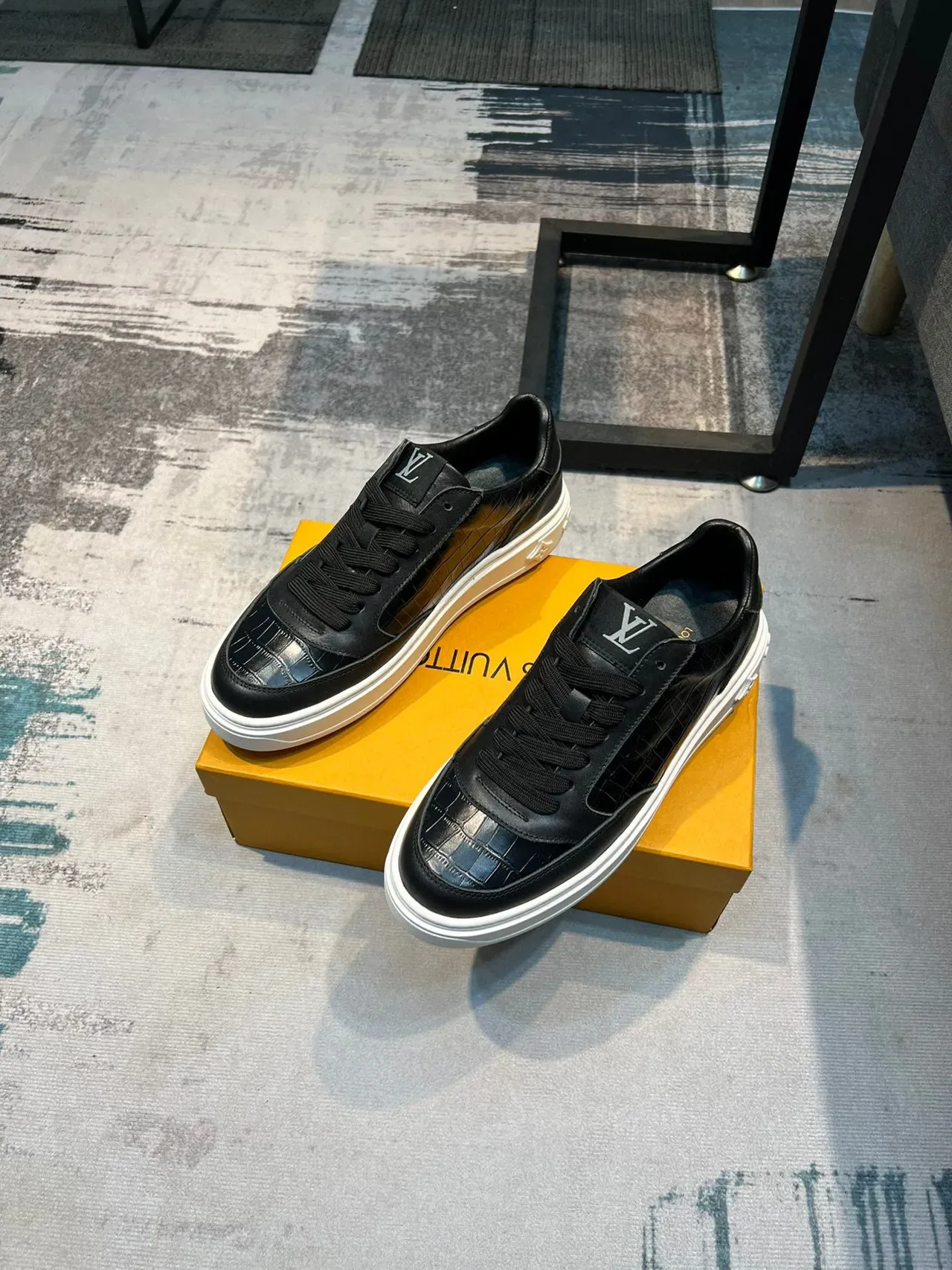 Louis Vuitton Black White Croc-Embossed Leather Platform Sole Lifestyle Sneakers 5