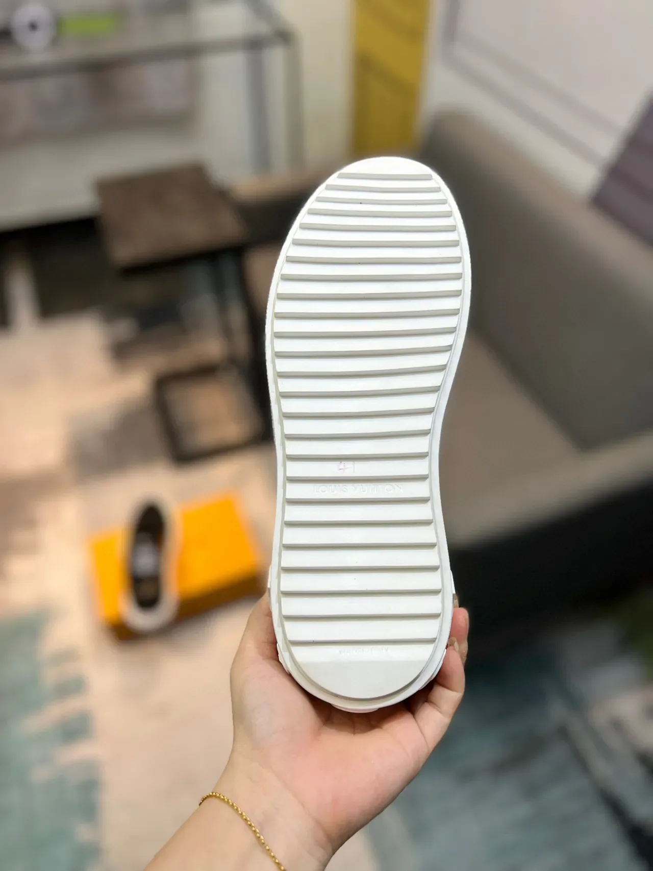 Louis Vuitton Black White Croc-Embossed Leather Platform Sole Lifestyle Sneakers 7