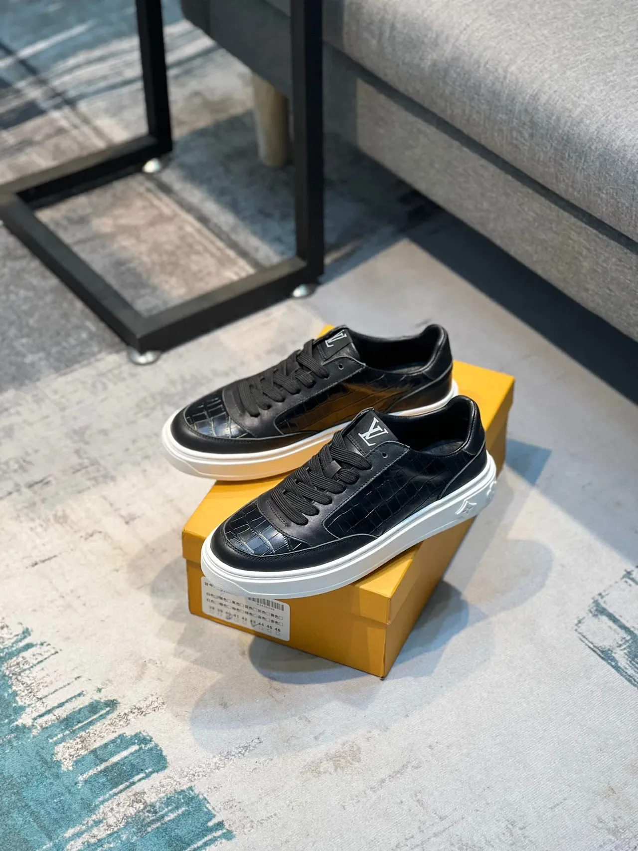 Louis Vuitton Black White Croc-Embossed Leather Platform Sole Lifestyle Sneakers 8