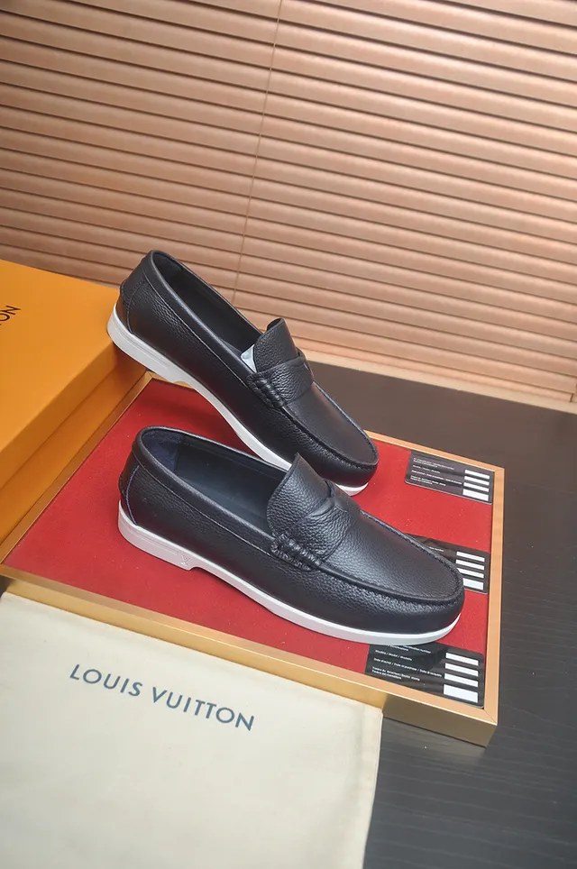 Louis Vuitton Black White Pebbled Leather Penny Strap Loafer 4