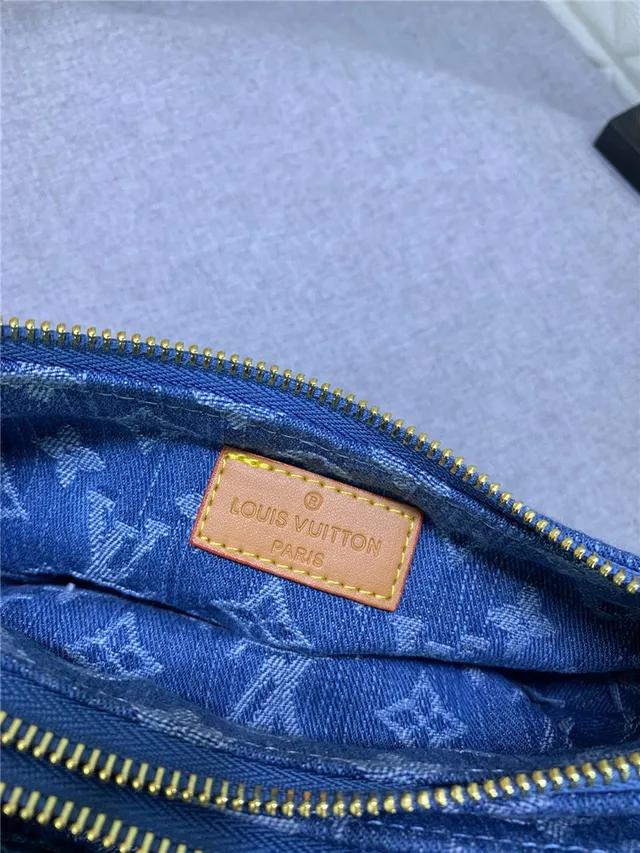 Louis Vuitton Blue Beige Denim-Effect Monogram Canvas Gold-Tone Hardware Shoulder Bag 4