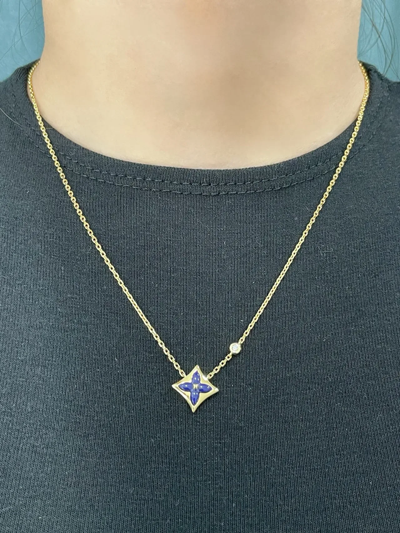 Louis Vuitton Blue Gold Quatrefoil Pendant Enamel Necklace 9