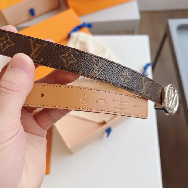 Louis Vuitton Ceinture en cuir marron beige avec toile monogramme et boucle ornée de cristaux 3