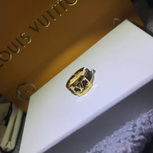 Louis Vuitton Buckle Gold Black LV Monogram Front Textured Leather Band Ring 6