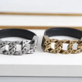 Pulsera de Cadena Louis Vuitton Negra Plata Enlace Grueso Grabado Monograma