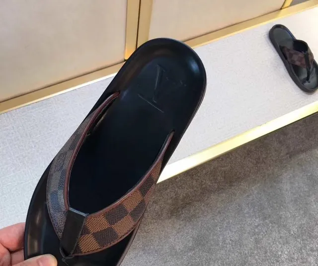 Louis Vuitton Damier Ebène Thong Flip-Flop Slippers 2