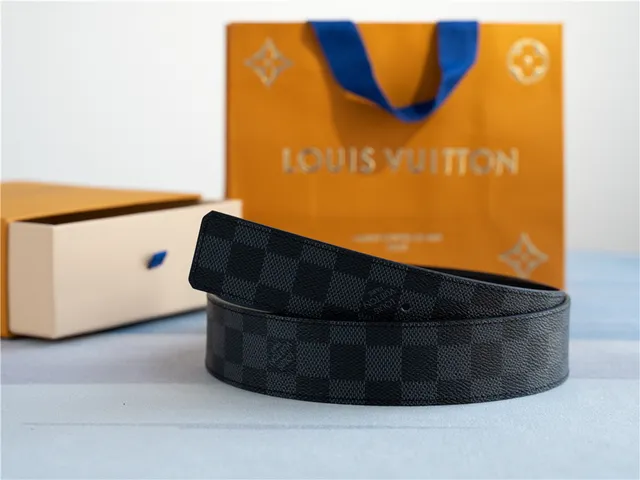 Louis Vuitton Damier Graphite Belt Black Gray Check Pattern Matte LV Monogram Buckle Leather Belt 4