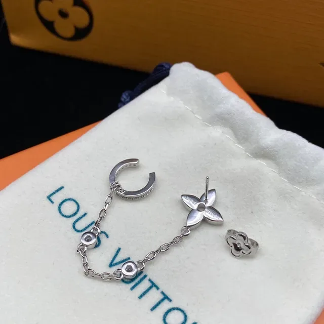 Louis Vuitton Floral Motif Rose Gold Pavé Chain Earrings 5