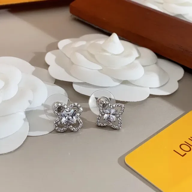 Louis Vuitton Floral Quatrefoil Crystal Stud Earrings 7