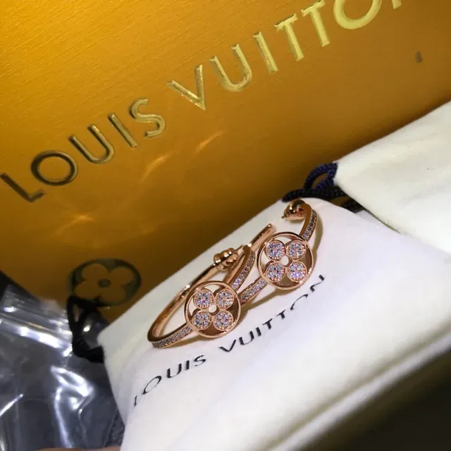 Louis Vuitton Floral Quatrefoil Pavé Hoop Earrings 2