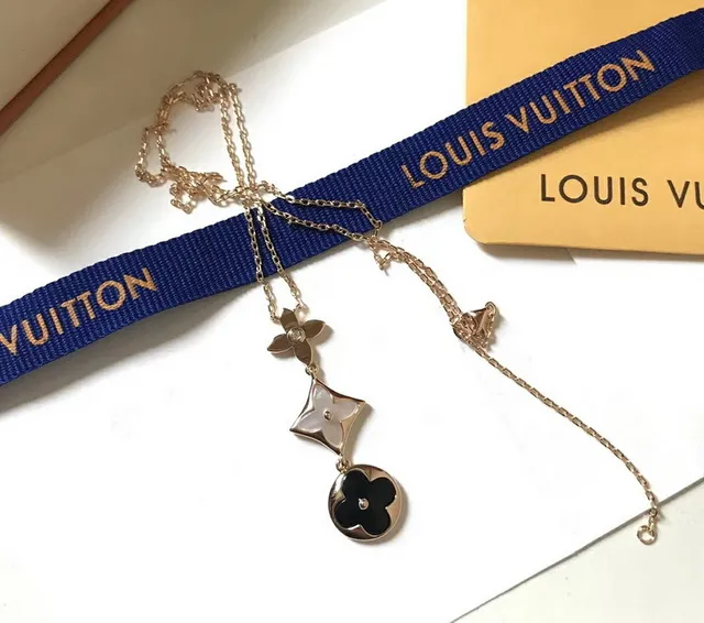 Louis Vuitton Flower Gold Black Chain Triple Quadfoil Pendant Necklace 4