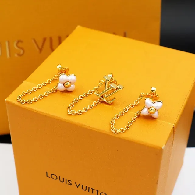 Louis Vuitton Flower Motif Gold-Tone Chain Earrings 3
