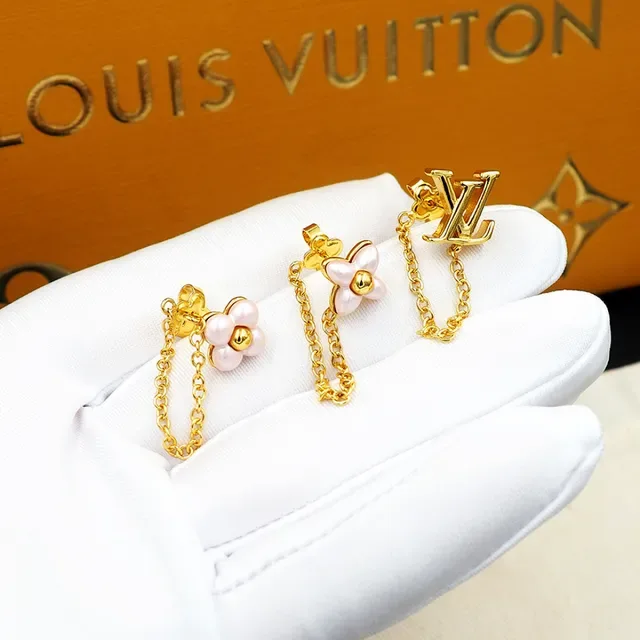Louis Vuitton Flower Motif Gold-Tone Chain Earrings 11