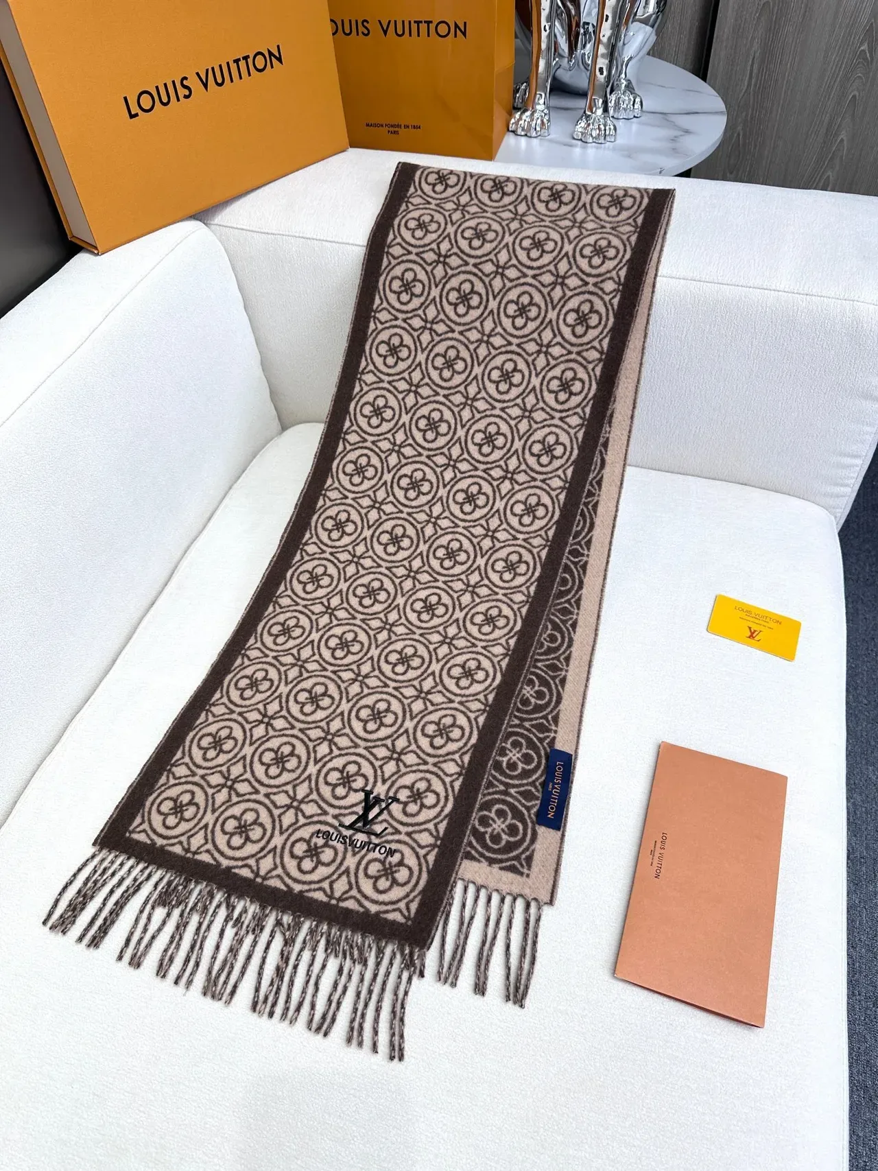 Louis Vuitton Geometric Monogram Jacquard Beige and Brown Cashmere Scarf 7