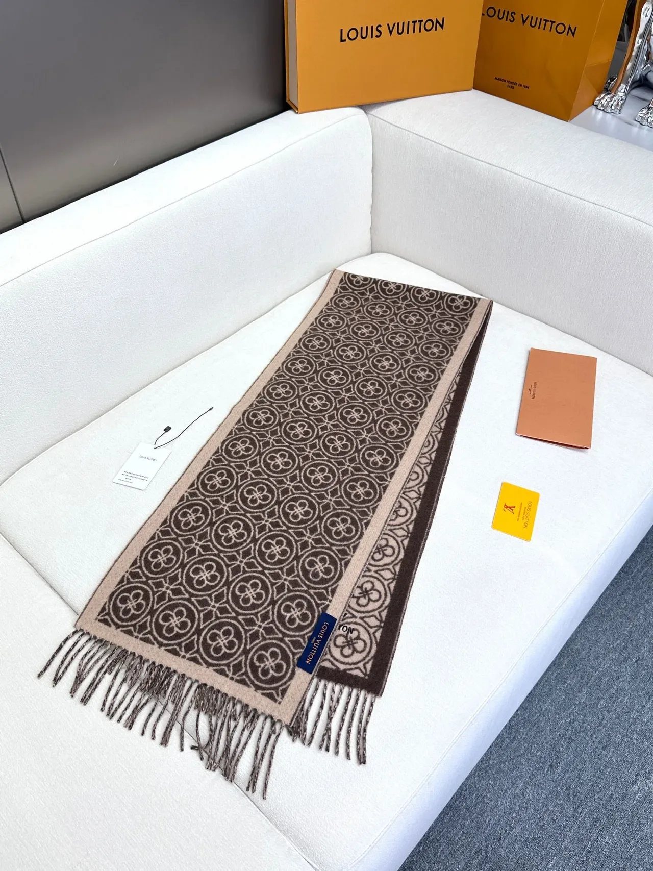 Louis Vuitton Geometric Monogram Jacquard Beige and Brown Cashmere Scarf 8