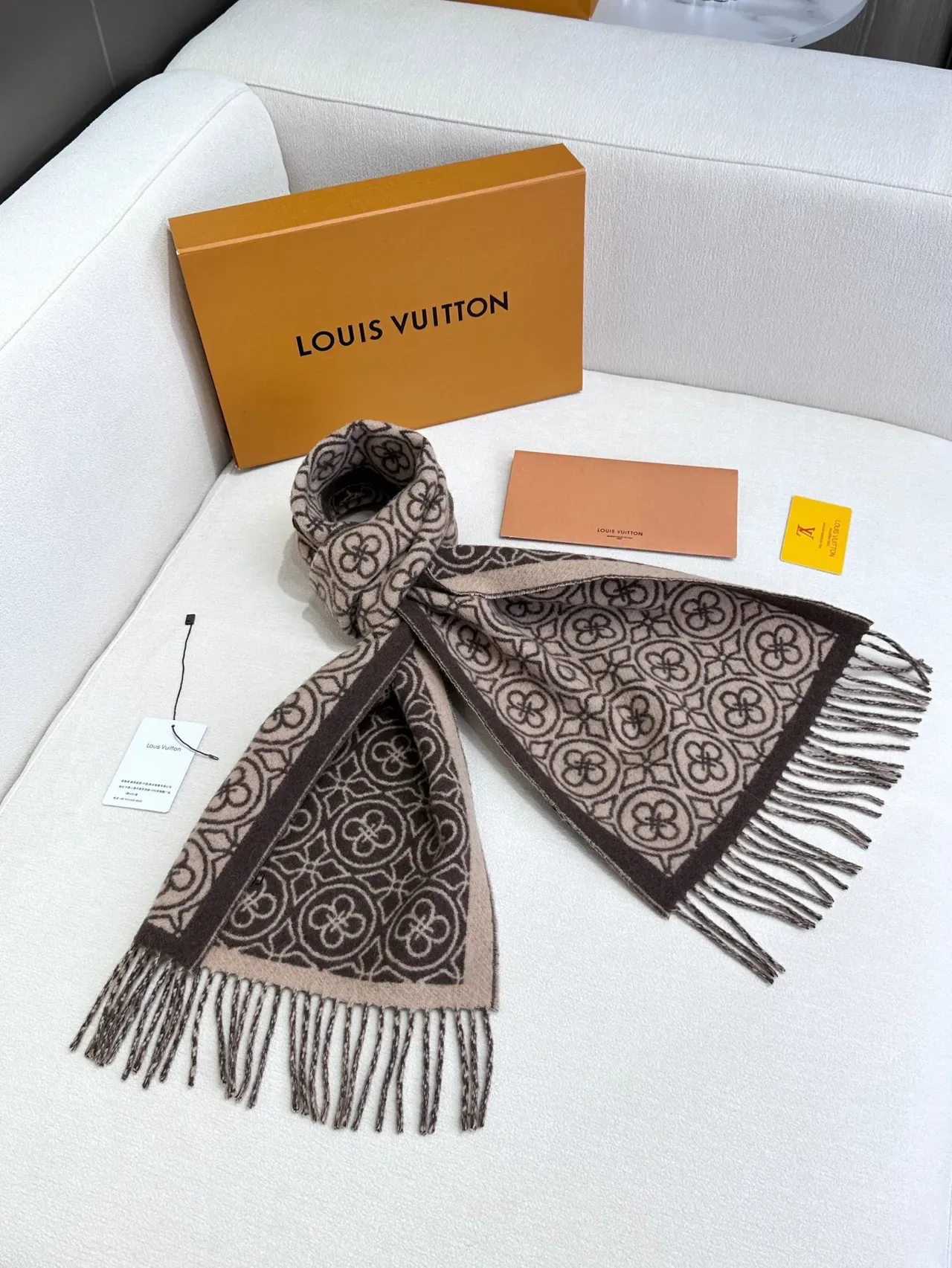 Louis Vuitton Geometric Monogram Jacquard Beige and Brown Cashmere Scarf 9