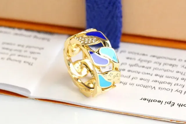 Louis Vuitton Gold Blue Chain-Link Band Enamel Inlay Ring 5